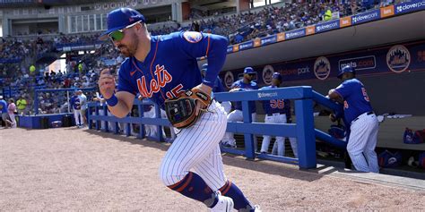 Mets Notebook: Danny Mendick returns to the big leagues a year after ACL tear